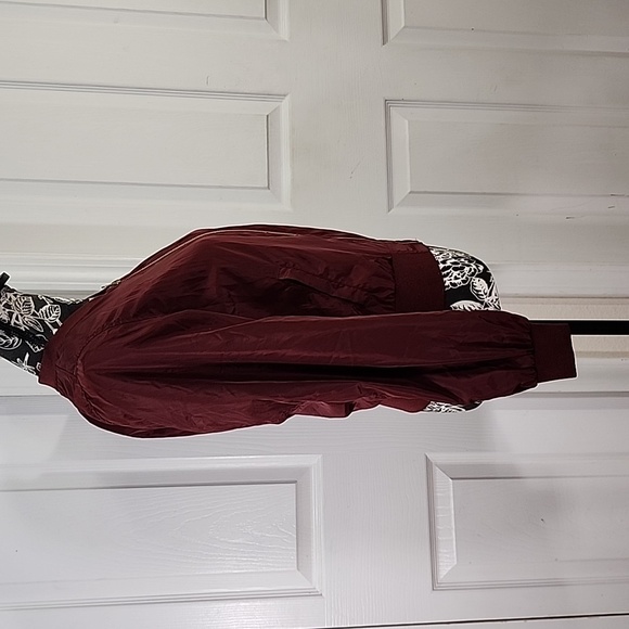 Women's Burgundy Bomber Jacket S - Picture 4 of 9